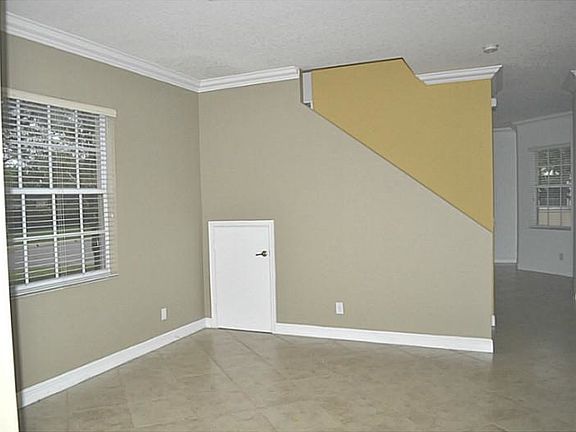 2nd image of 3371 Lakeside Dr