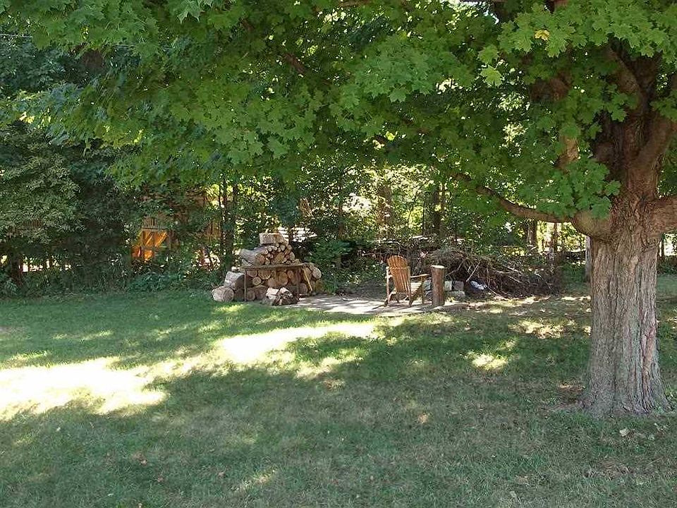 1st image of 60440 Pembrook Ln