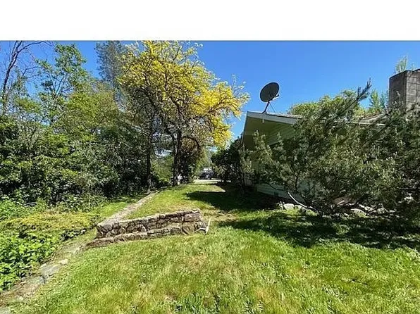 (undisclosed Address), Grants Pass, OR 97527