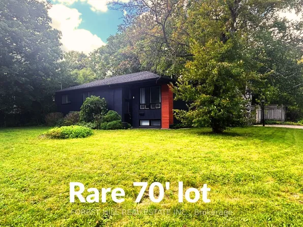 1 Willis Dr, Aurora, ON L4G 2J8