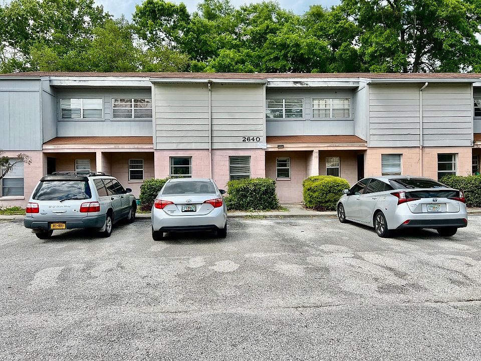 1st image of 2640 SW 38th Pl APT C