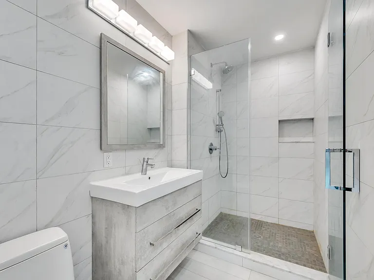 717 Manhattan Ave #3A — Photo 13