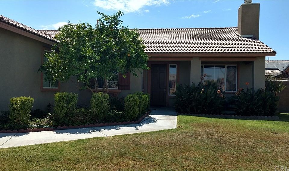 2nd image of 47421 Bahama Ct