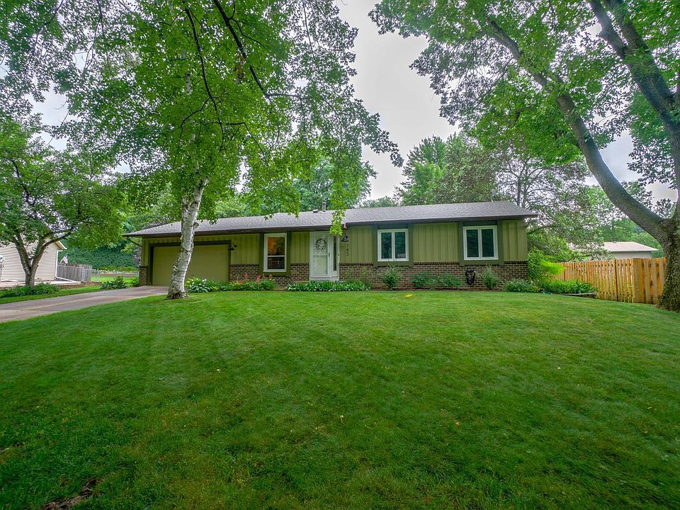 1st image of 183 Cottonwood Ct