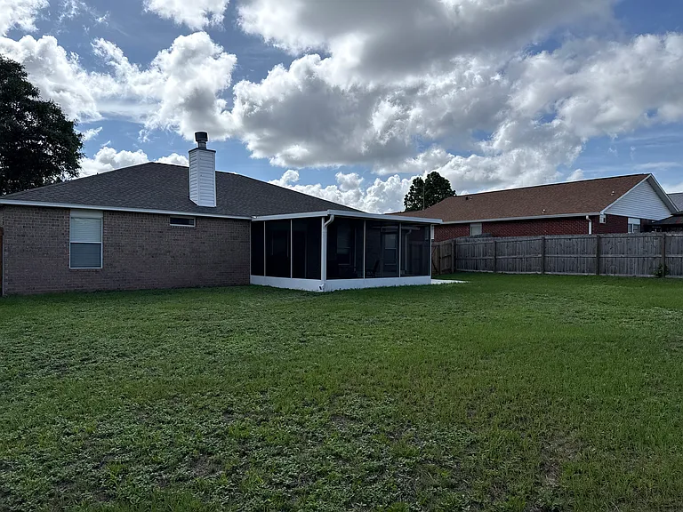 275 Limestone Cir — Photo 30