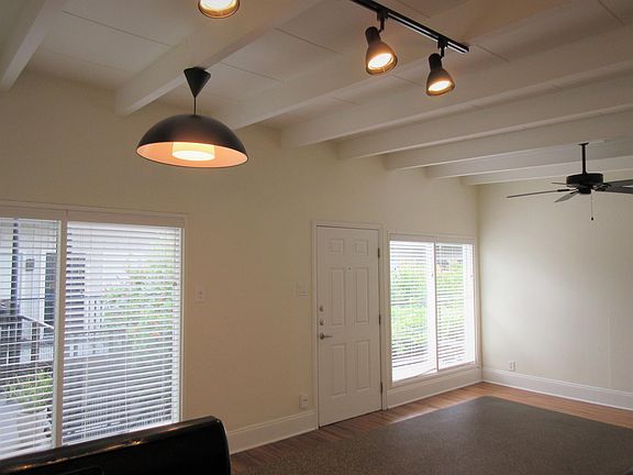 4th image of 216 Marshall St APT 13