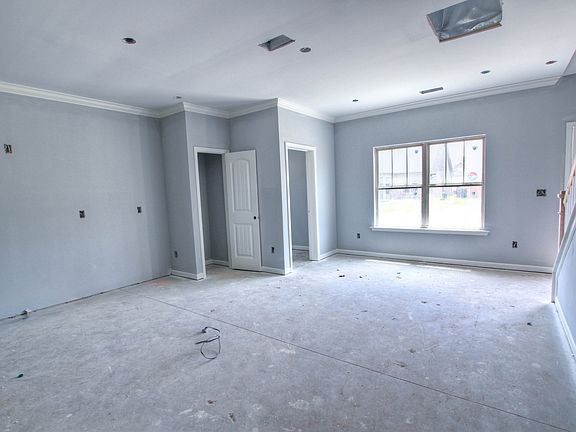 3rd image of 607 Begonia Dr #169-lot 169