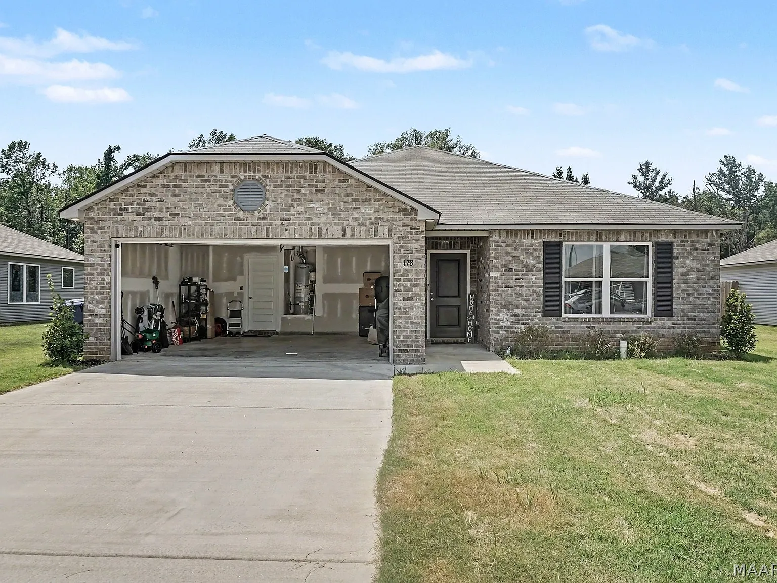 3 bed, 2.0 bath, 1446 sqft, $1,750 — Photo 3