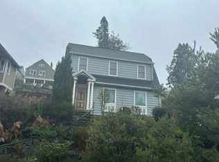 28 Orchard Rd, Tacoma, WA 98406