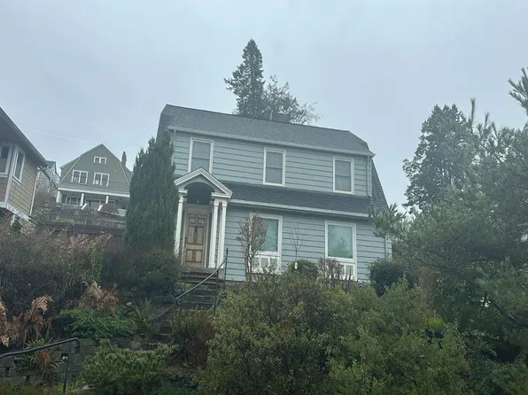 28 Orchard Rd, Tacoma, WA 98406