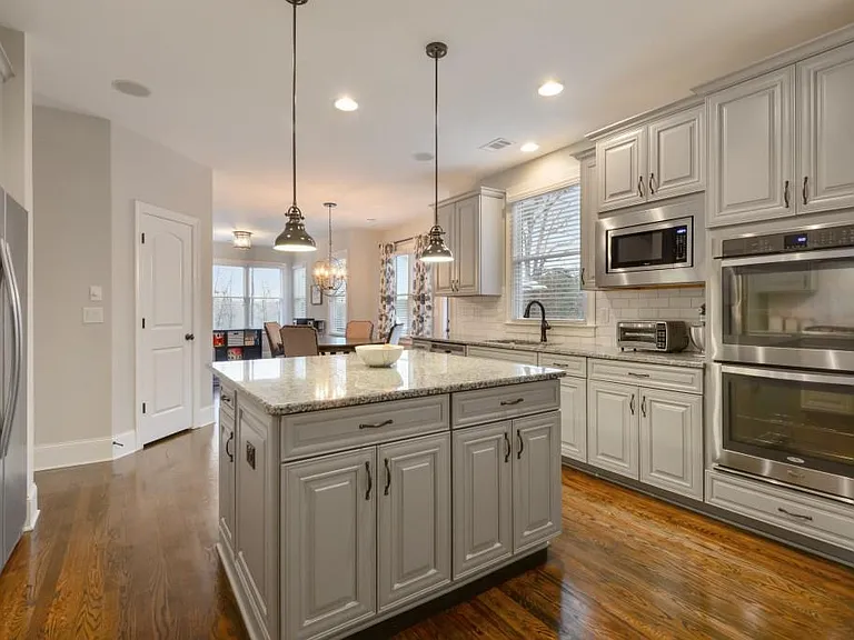 421 Downfield Way — Photo 6