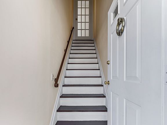 2nd image of 20 Alex Ln Floor 2