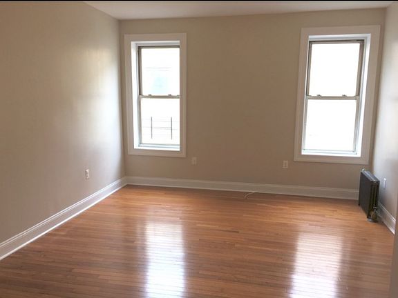 2nd image of 540 W 180th St APT 3