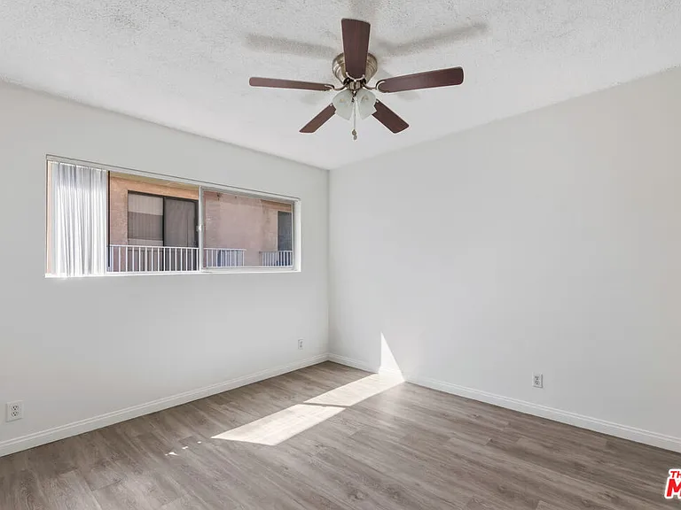 11746 Goshen Ave #6 — Photo 14