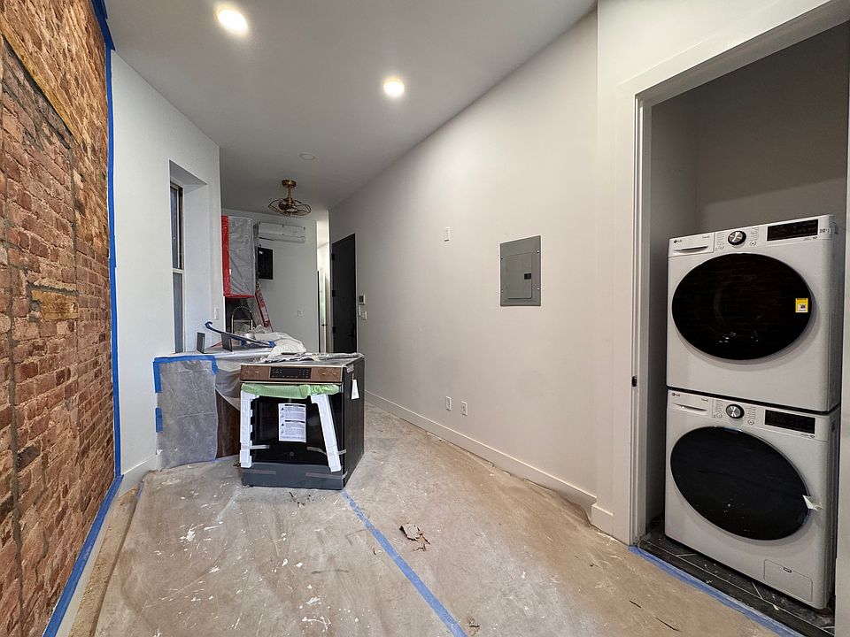 1st image of 1582 Dekalb Ave #2L