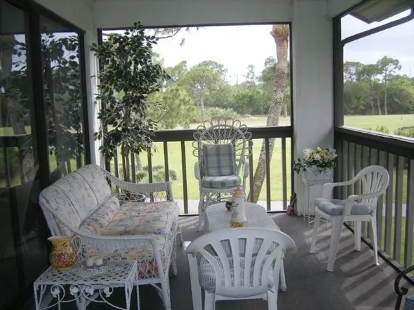 6295 SE Charleston Pl APT 205, Hobe Sound, FL 33455