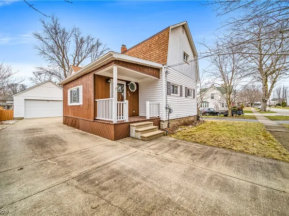 238 Lee St, Conneaut, OH 44030
