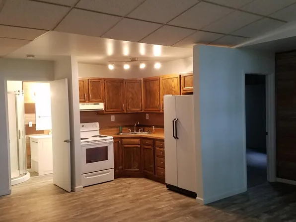 746 School St APT 2, Crescent, PA 15046