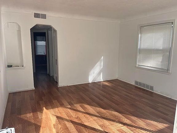 2nd image of 24230 CLOVERLAWN Street