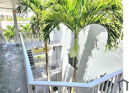 2 bed, $1,950 — Photo 4