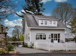 25 Dinsmore Ave, Framingham, MA 01702