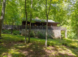 1221 Sam Cv, Robbinsville, NC 28771