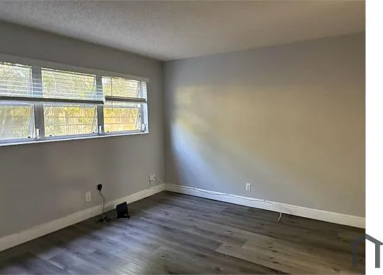1700 NW 58th Ter #1B — Photo 6