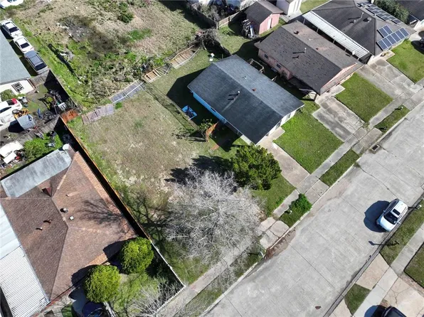 7573 Avon Park Blvd, New Orleans, LA 70128