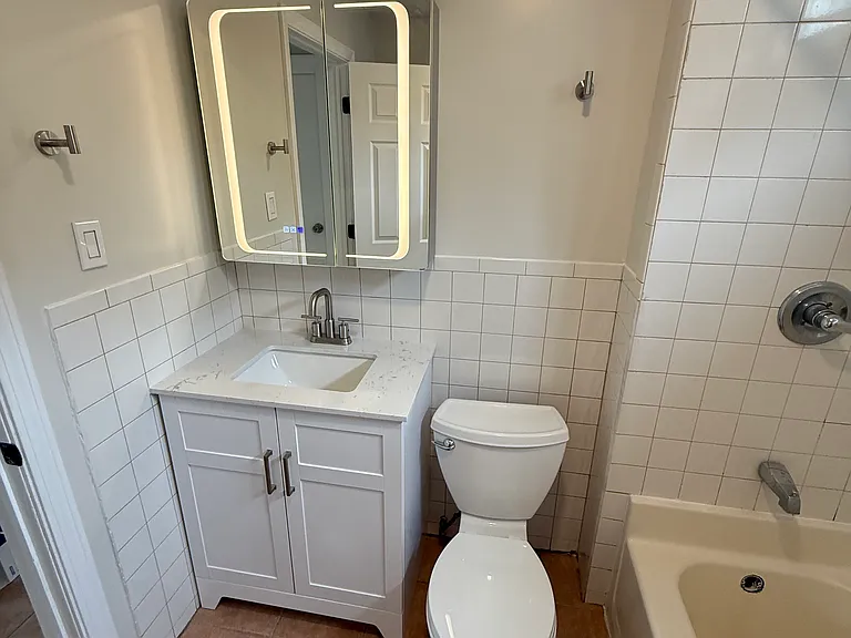 180 Burritt Ave #2 — Photo 13