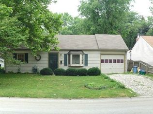 1006 E Fairlawn Dr, Urbana, IL
