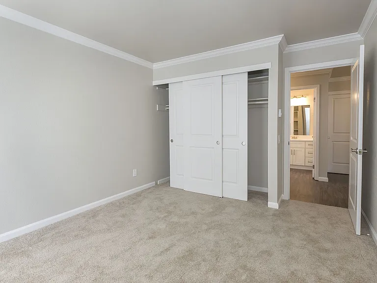 2465 Shoreline Dr — Photo 27
