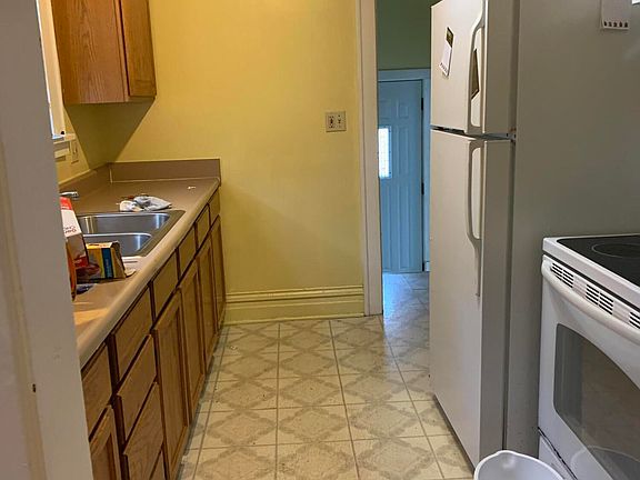 5th image of 517 Iris Ave