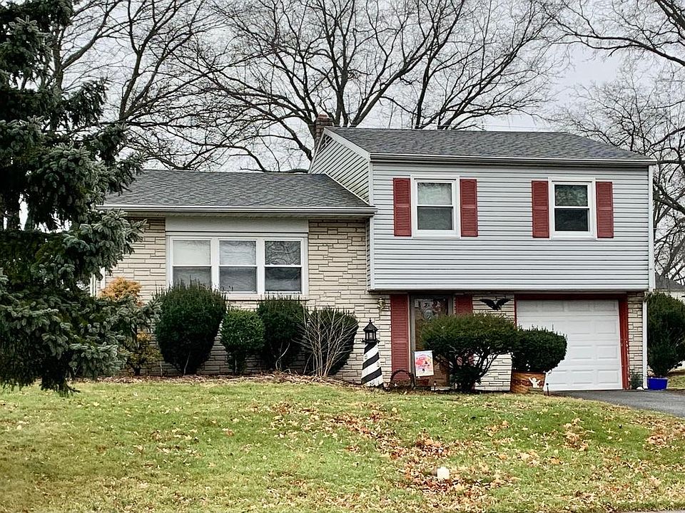 2nd image of 125 Briarwood Dr