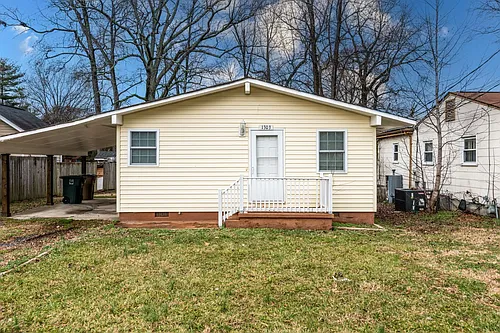 1303 Hickory Ave Photo 1