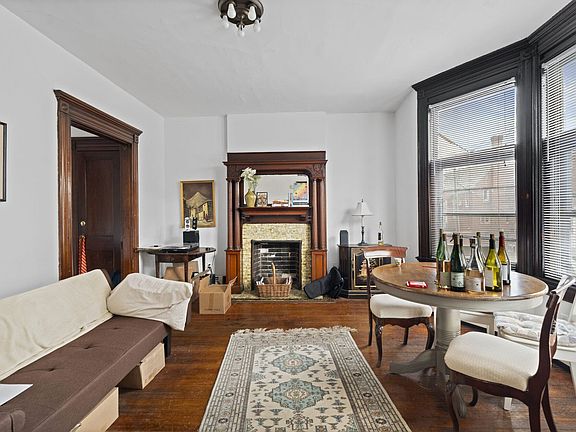 2nd image of 196 Park St #3