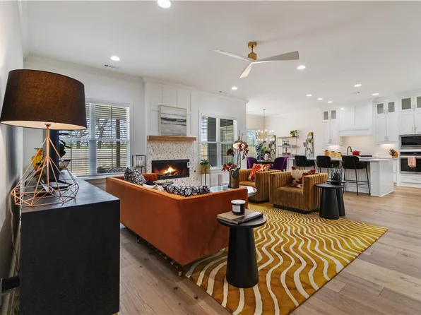 2709 Nova Ave, Lowell, AR 72745