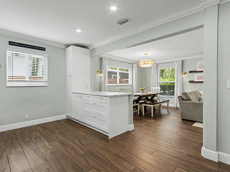 950 Johnson St — Photo 24