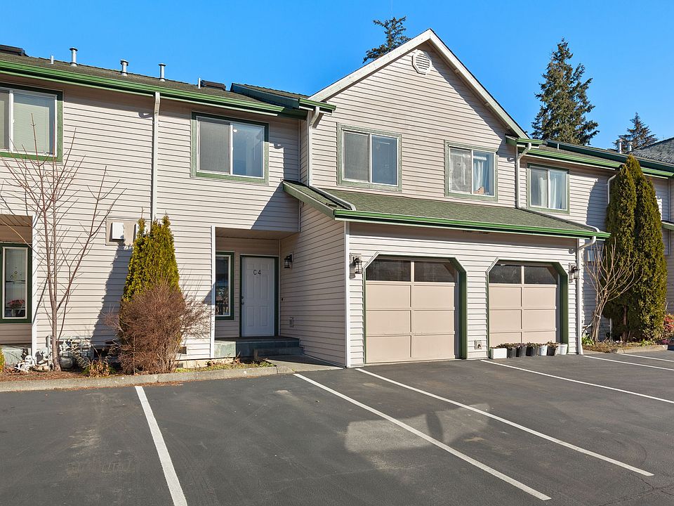 1st image of 15815 Admiralty Way