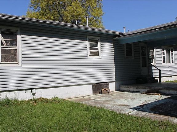 2nd image of 3472 Cadillac Dr