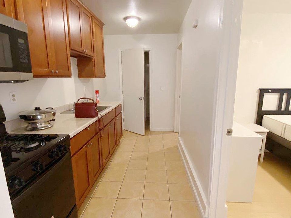1st image of 20 Paloma Ave #B
