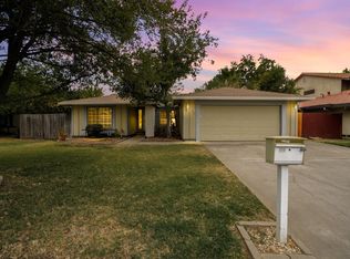 690 Sotano Dr, Sacramento, CA 95833