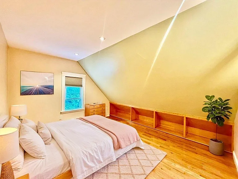 12 Duncan Rd #2 — Photo 2