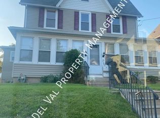 735 10th Ave #B, Prospect Park, PA 19076