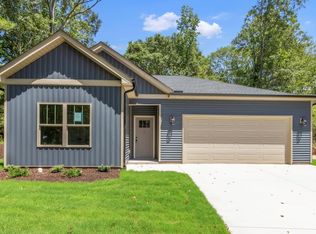 24 Robin Hood Rd, Taylors, SC 29687