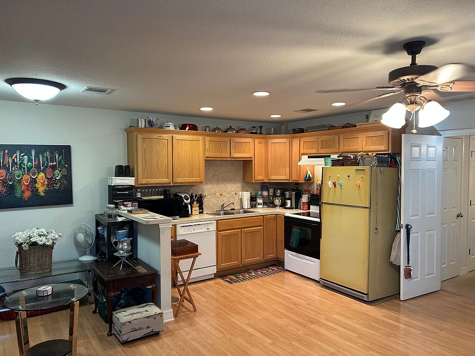 2nd image of 4405 Sinclair Ave Unit B