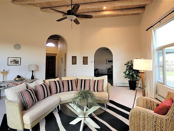5th image of 353 Vegas De Taos