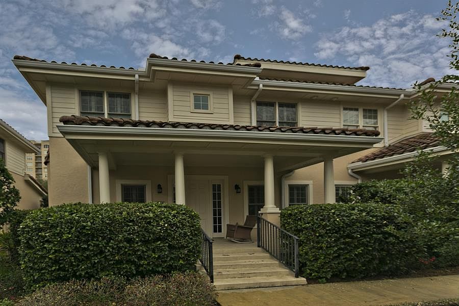 1st image of 2368 Riverside Ave #5