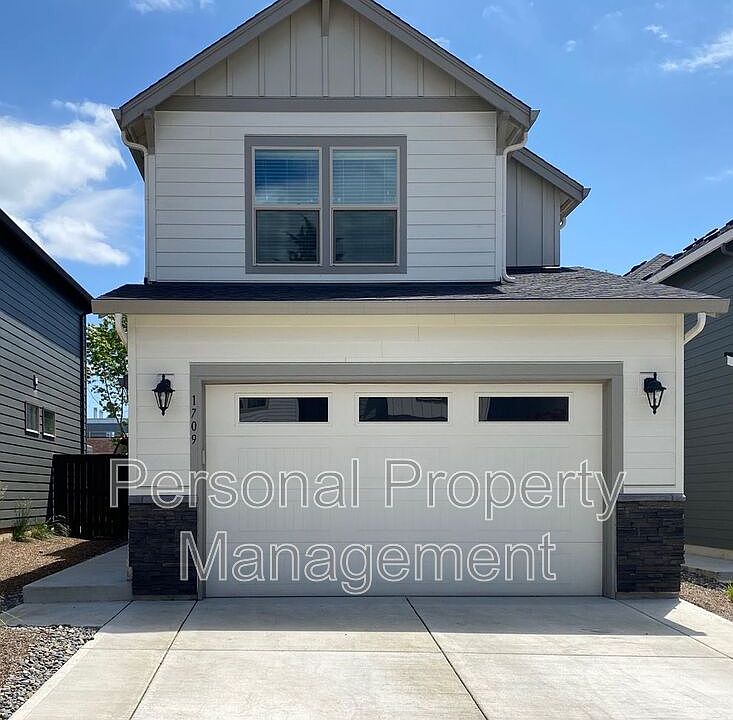 1st image of 1709 NE 146th St