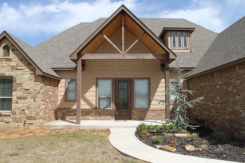 1st image of 19483 Abigail Dr