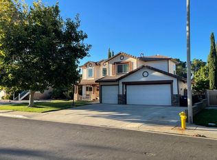 3216 Fairgreen Ln, Palmdale, CA 93551